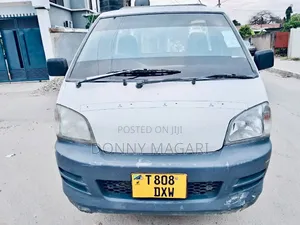 Toyota TownAce 2002 White