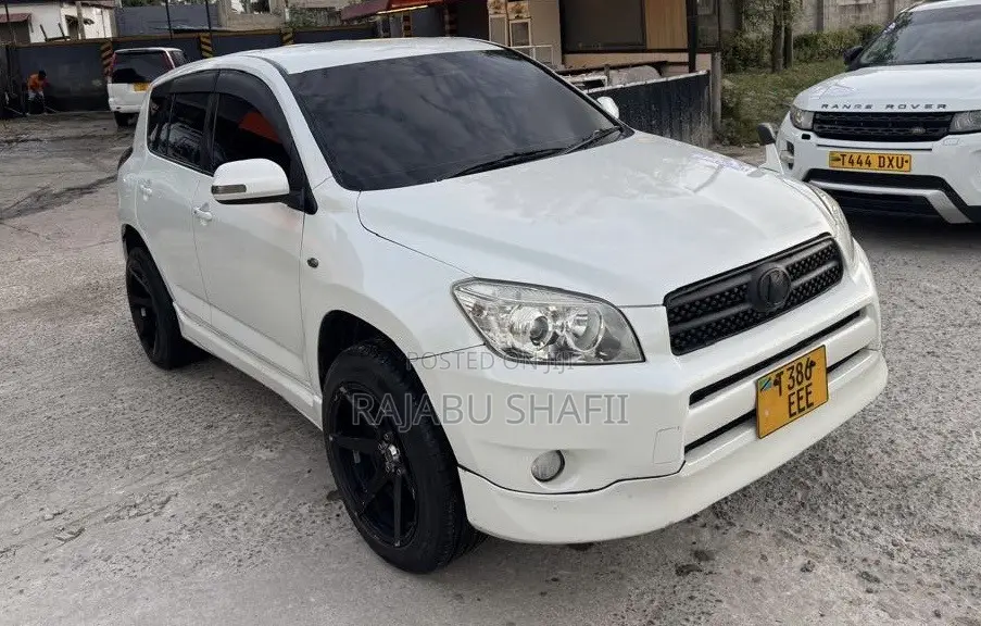 Toyota RAV4 2009 White