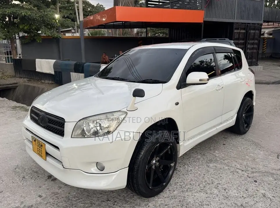 Toyota RAV4 2009 White