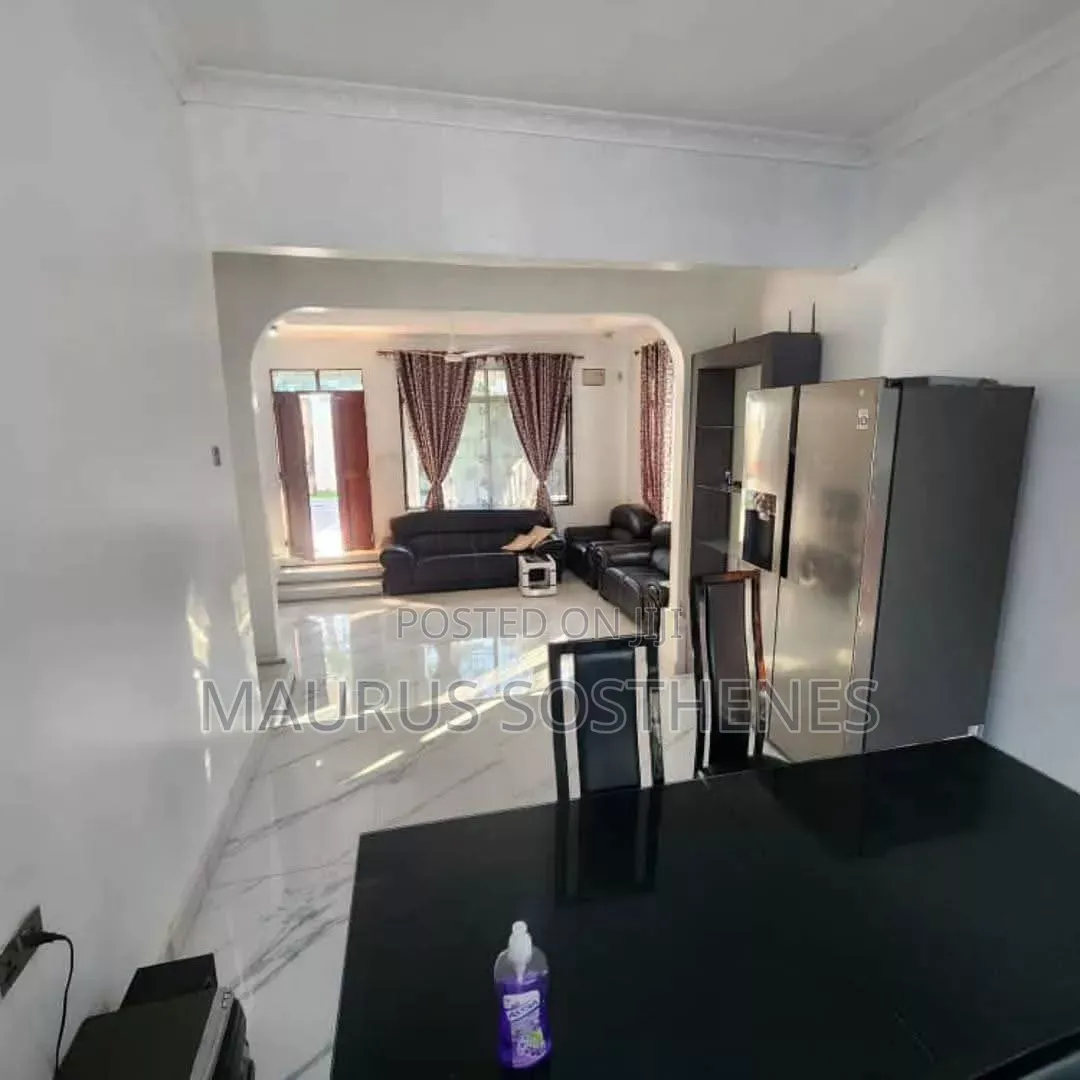 3bdrm House in Matembele Ya Pili, Kitunda for sale