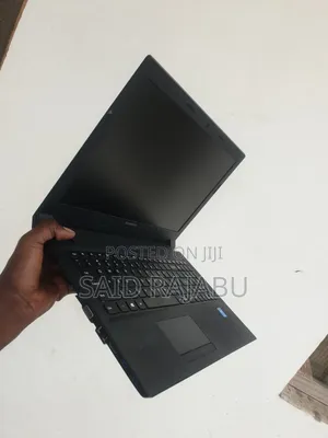 Laptop Lenovo 300e 8GB Intel Core i3 HDD 500GB