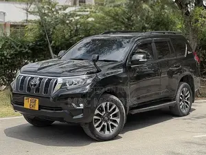 Toyota Land Cruiser Prado 2.7 2022 Black