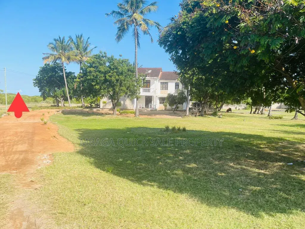Furnished 5bdrm House in Kunduchi Beach for sale