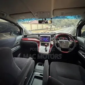 Toyota Vellfire 2010 White