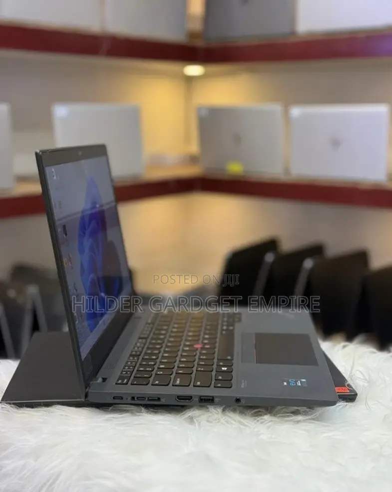 Laptop Lenovo ThinkPad T14s Gen 2 16GB Intel Core i5 SSD 512GB