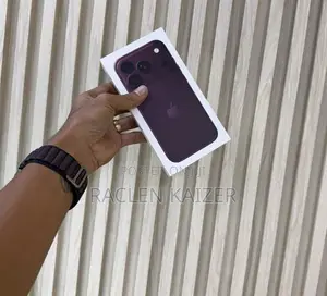 New Apple iPhone 18 Pro Max 1 TB Red
