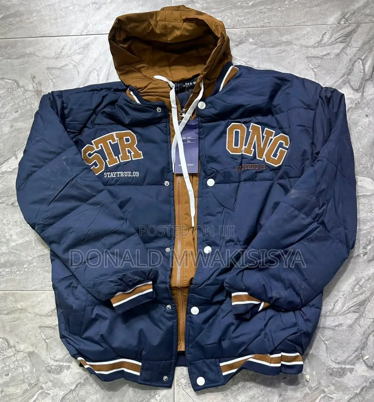 Strong Bomber Jacket With Hood - Men