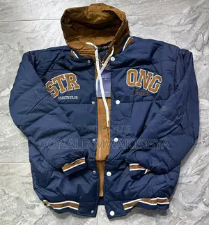 Strong Bomber Jacket With Hood - Men