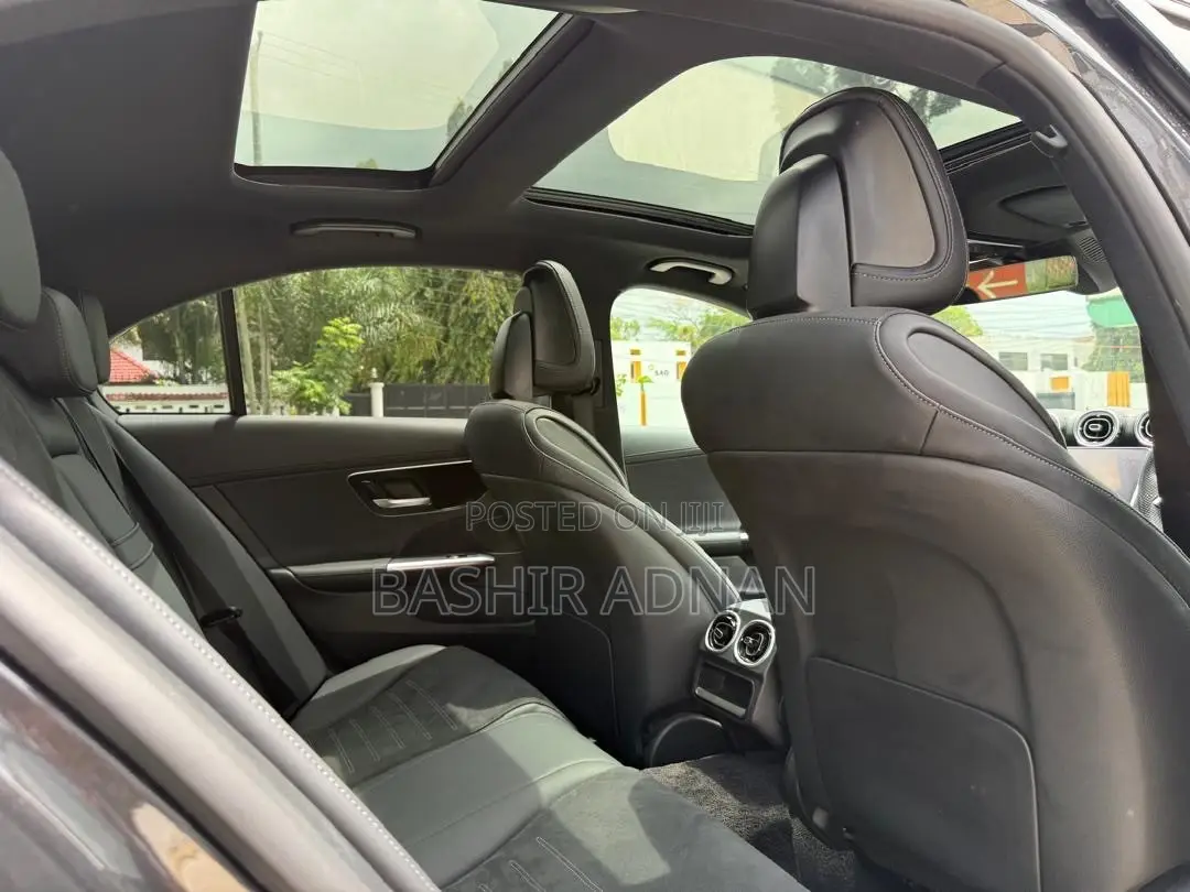 Mercedes-Benz C200 2023 Gray