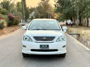Toyota Harrier 2006 White