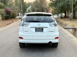 Toyota Harrier 2006 White