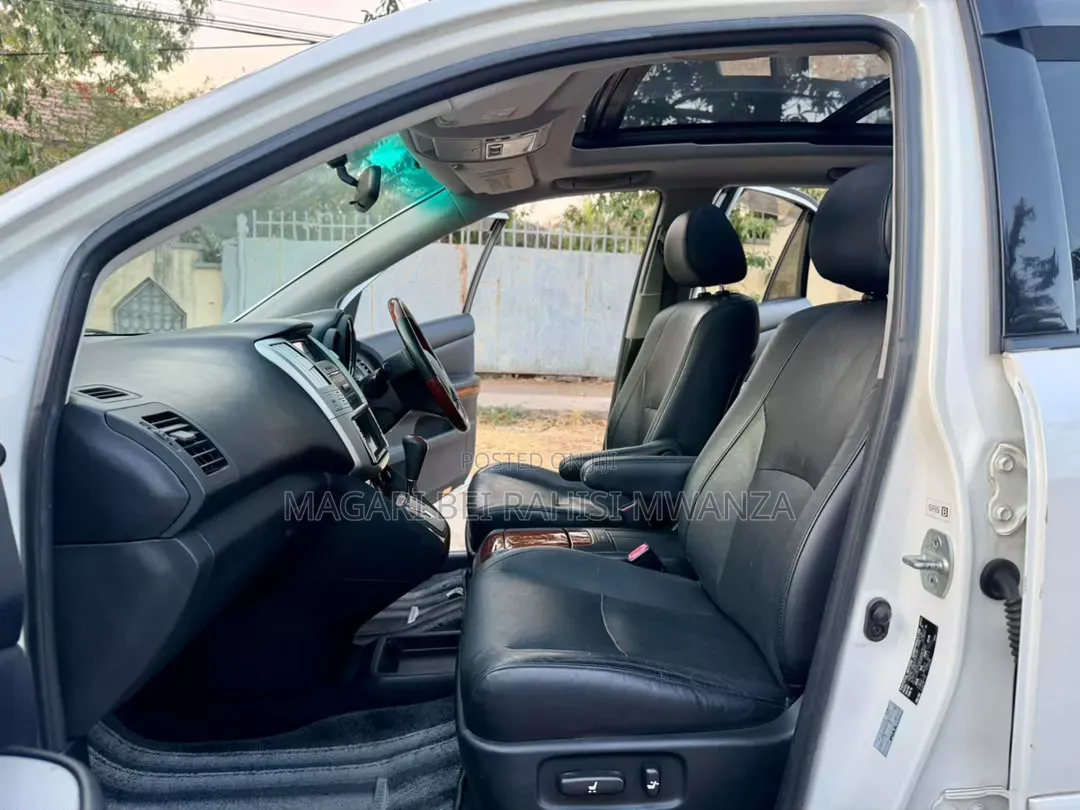 Toyota Harrier 2006 White