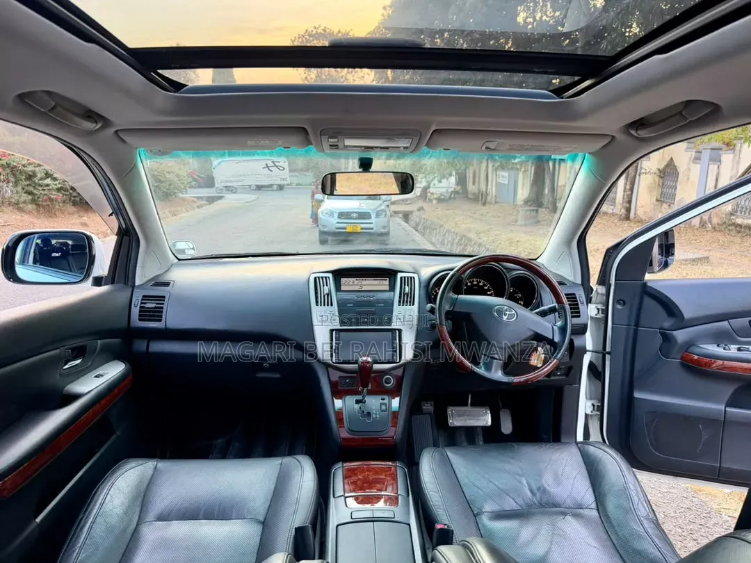 Toyota Harrier 2006 White