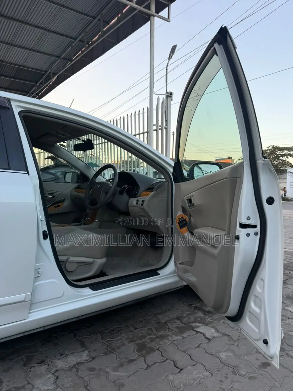 Toyota Premio 2010 White