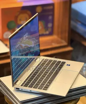 Laptop HP EliteBook 1040 G8 16GB Intel Core i7 SSD 512GB
