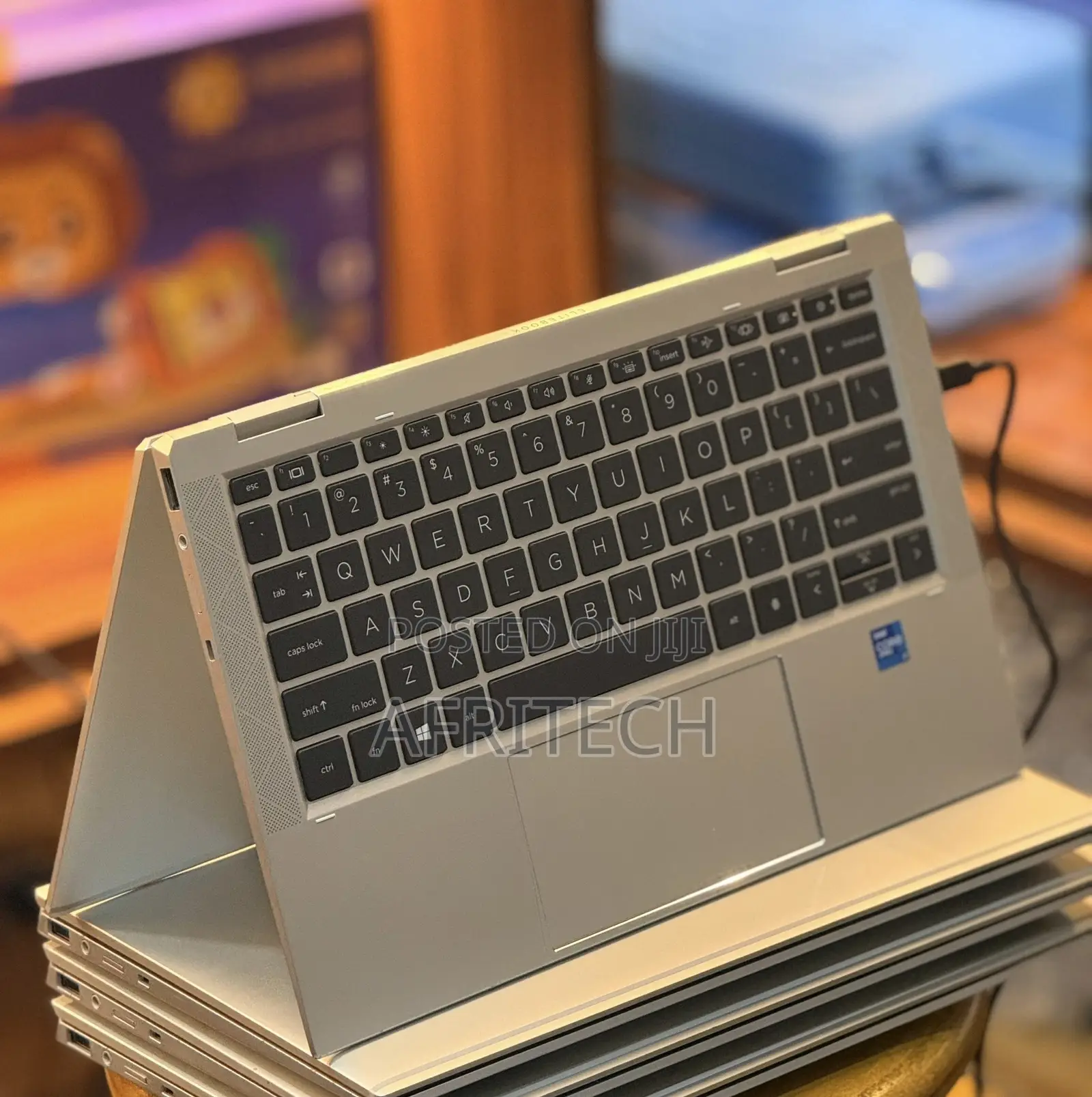 Laptop HP EliteBook 1040 G8 16GB Intel Core i7 SSD 512GB