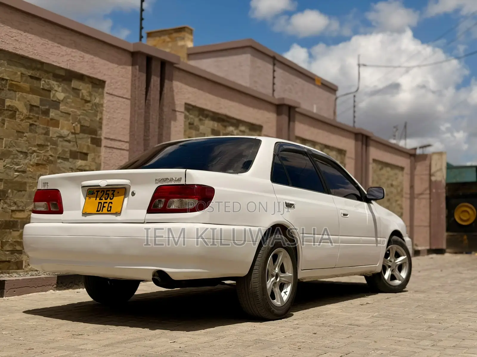 Toyota Carina 2001 White