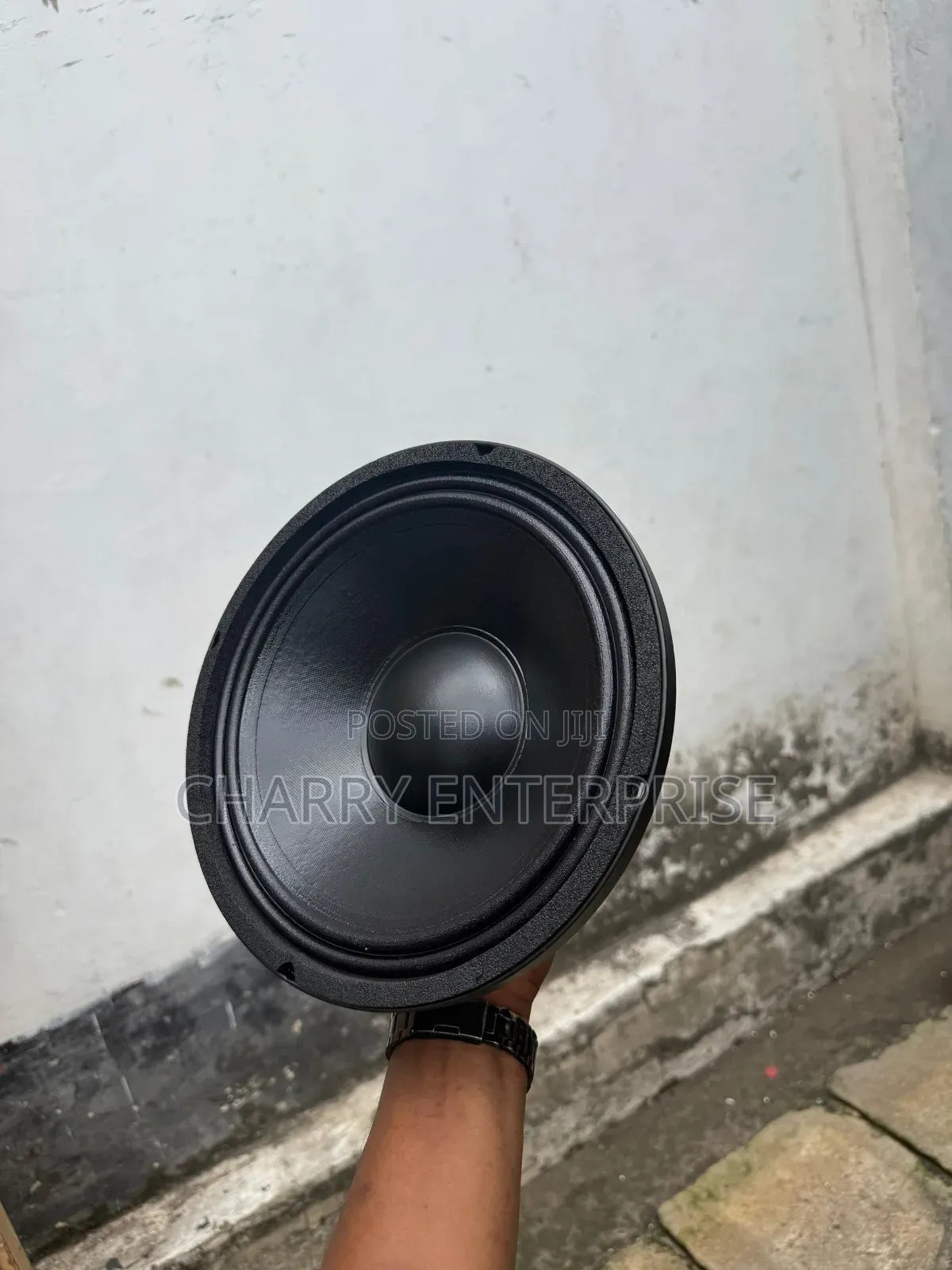 Speaker Nzuri Power Ya Kutosha
