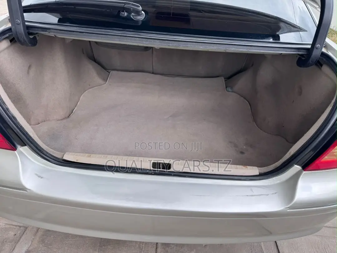 Toyota Premio 2003 Silver