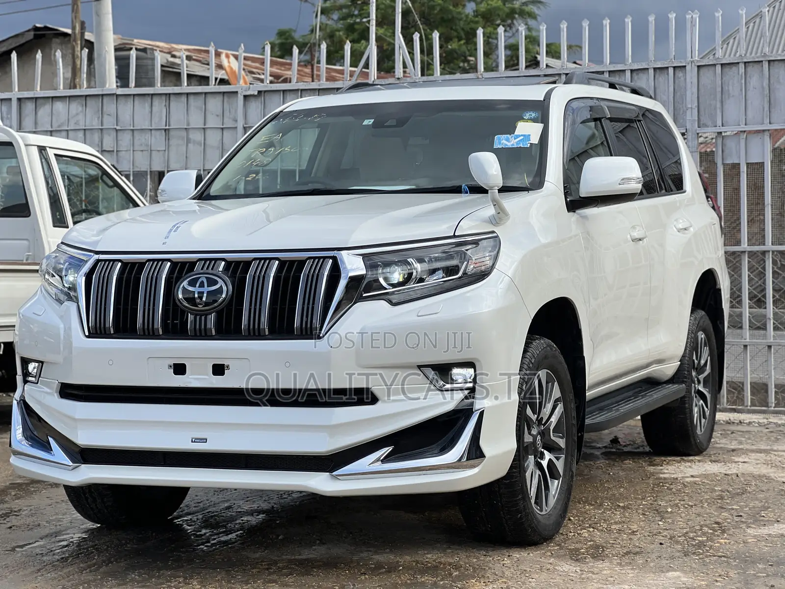 Toyota Land Cruiser Prado 2022 White