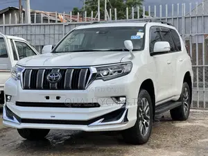 Toyota Land Cruiser Prado 2022 White