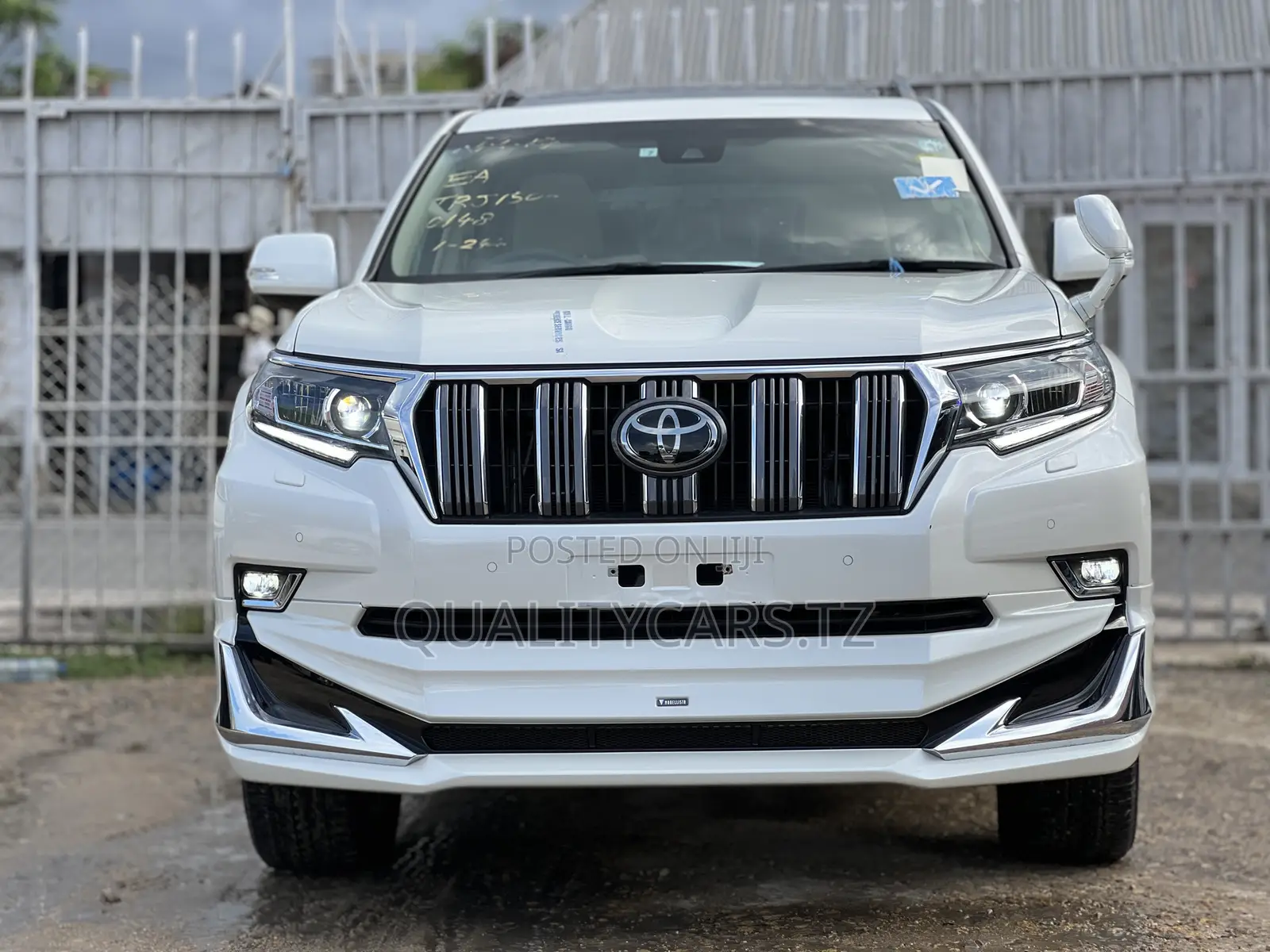 Toyota Land Cruiser Prado 2022 White