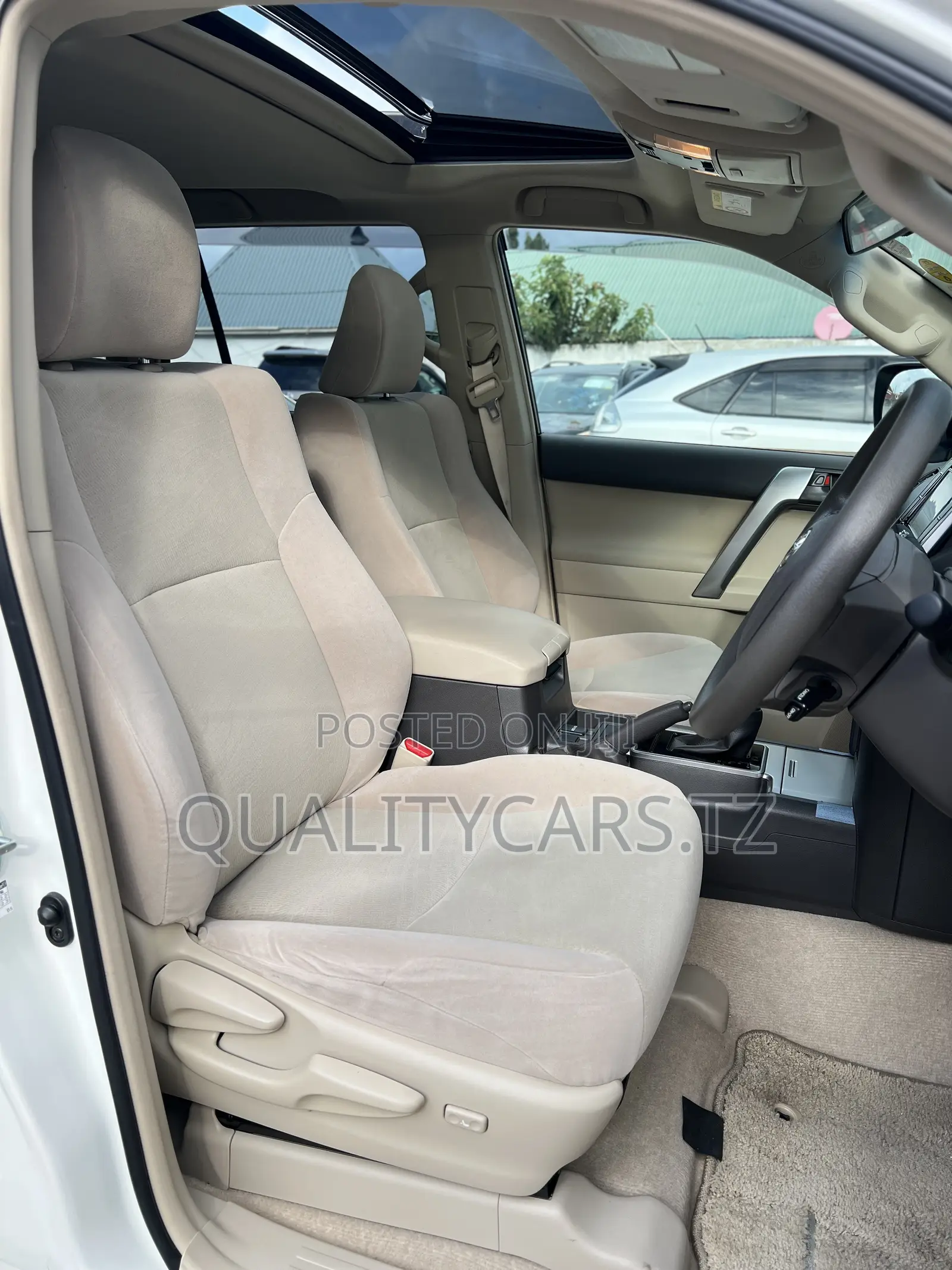 Toyota Land Cruiser Prado 2022 White