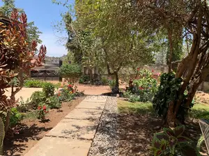 3bdrm House in Nyegezi Stand, Buhongwa for sale