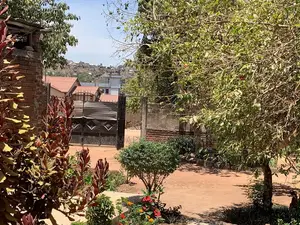 3bdrm House in Nyegezi Stand, Buhongwa for sale