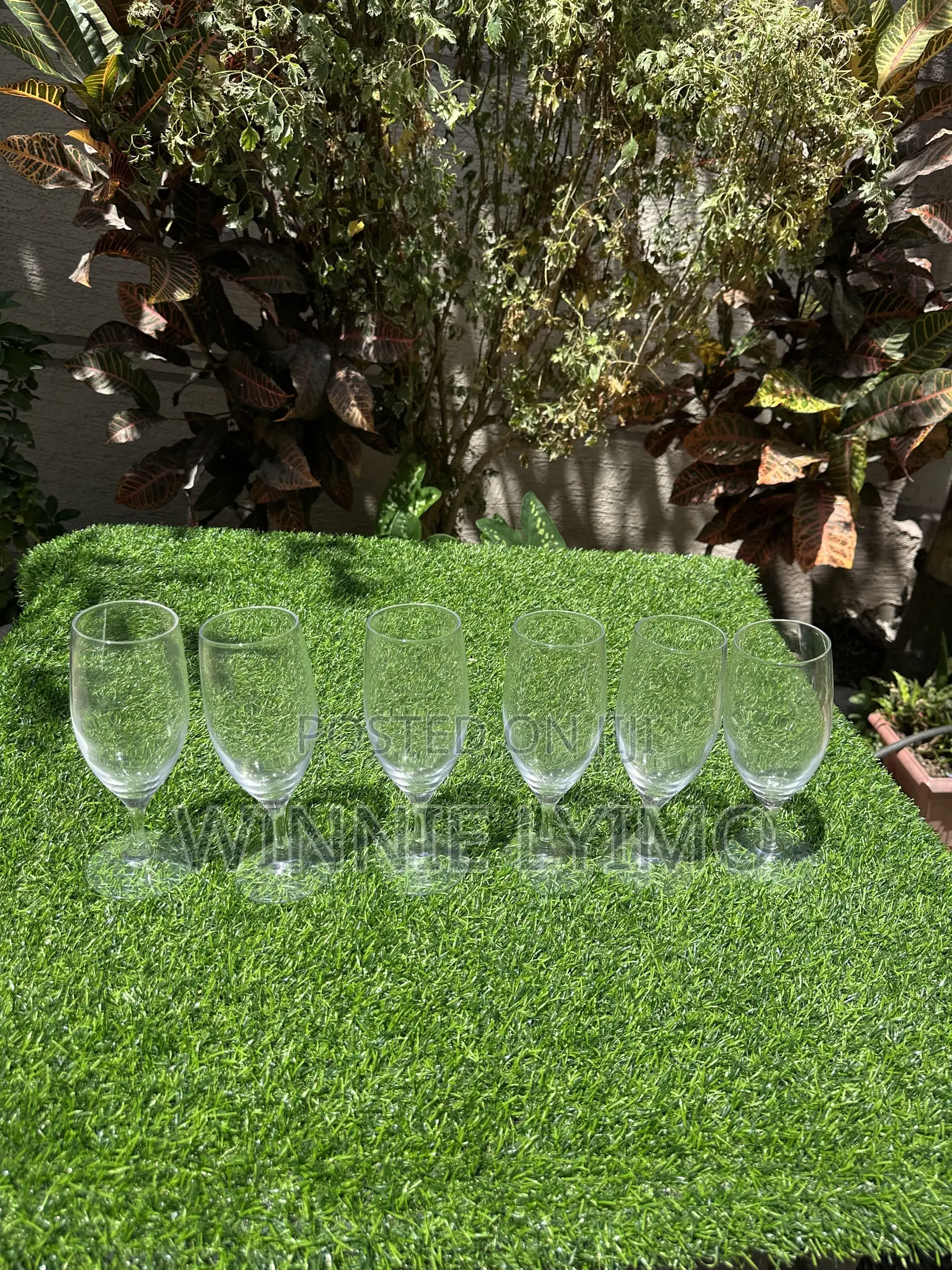 Karibun Glass Za Wine,juice,maji,champagne,mtumba