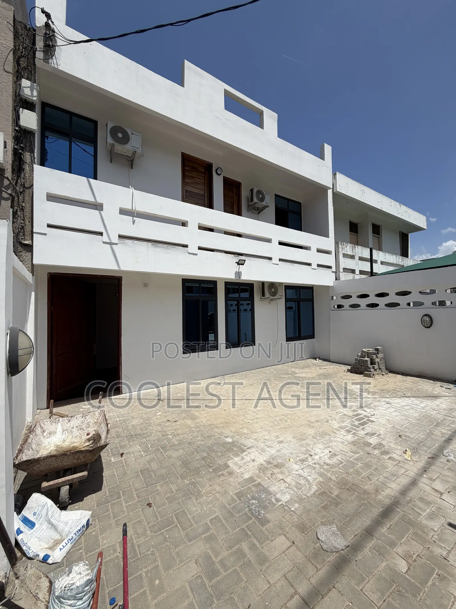 3bdrm Duplex in Coolest Estate, Msasani for rent
