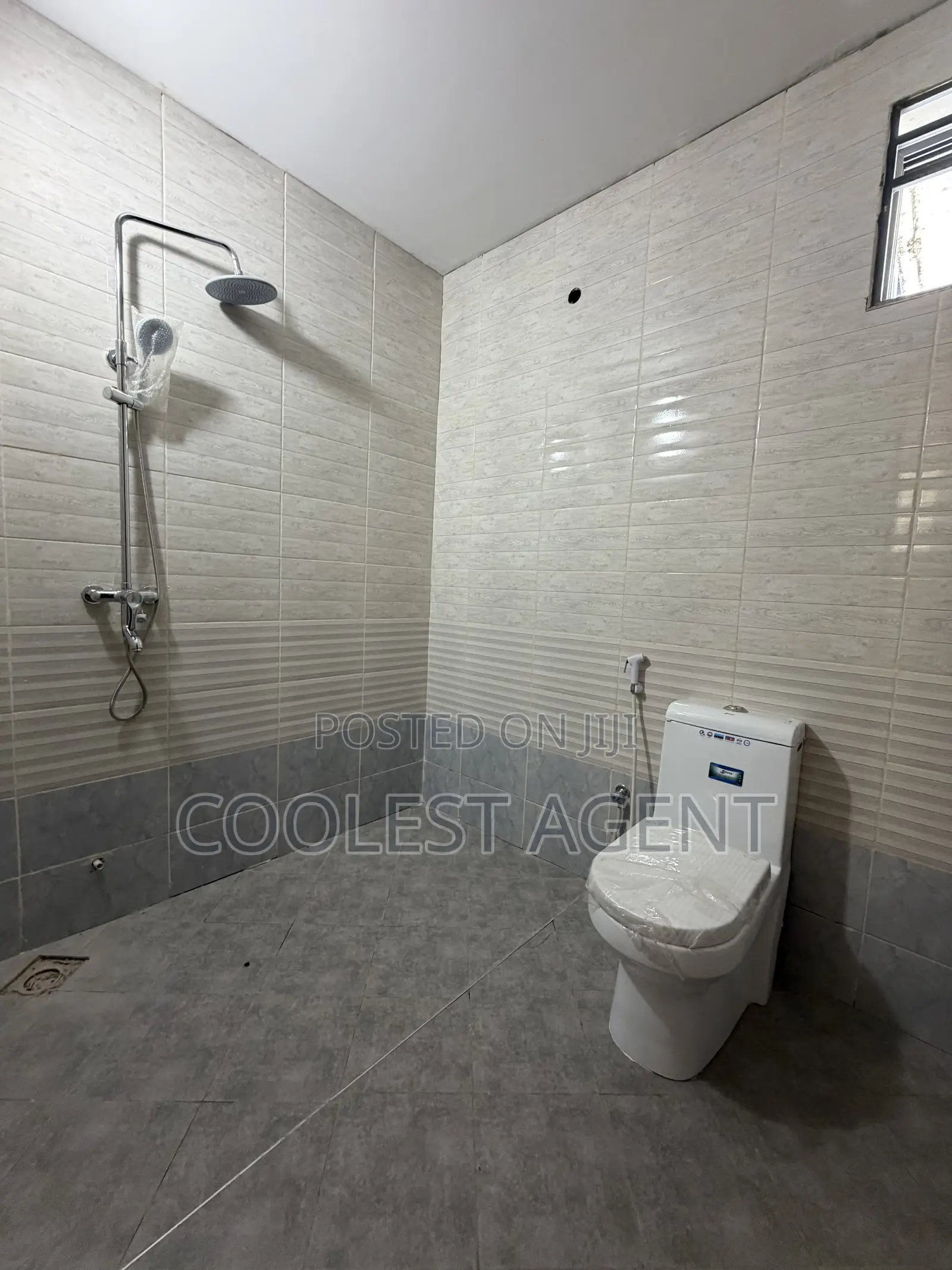 3bdrm Duplex in Coolest Estate, Msasani for rent