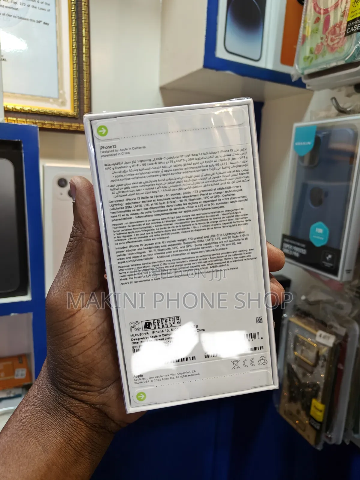 New Apple iPhone 13 128 GB Black