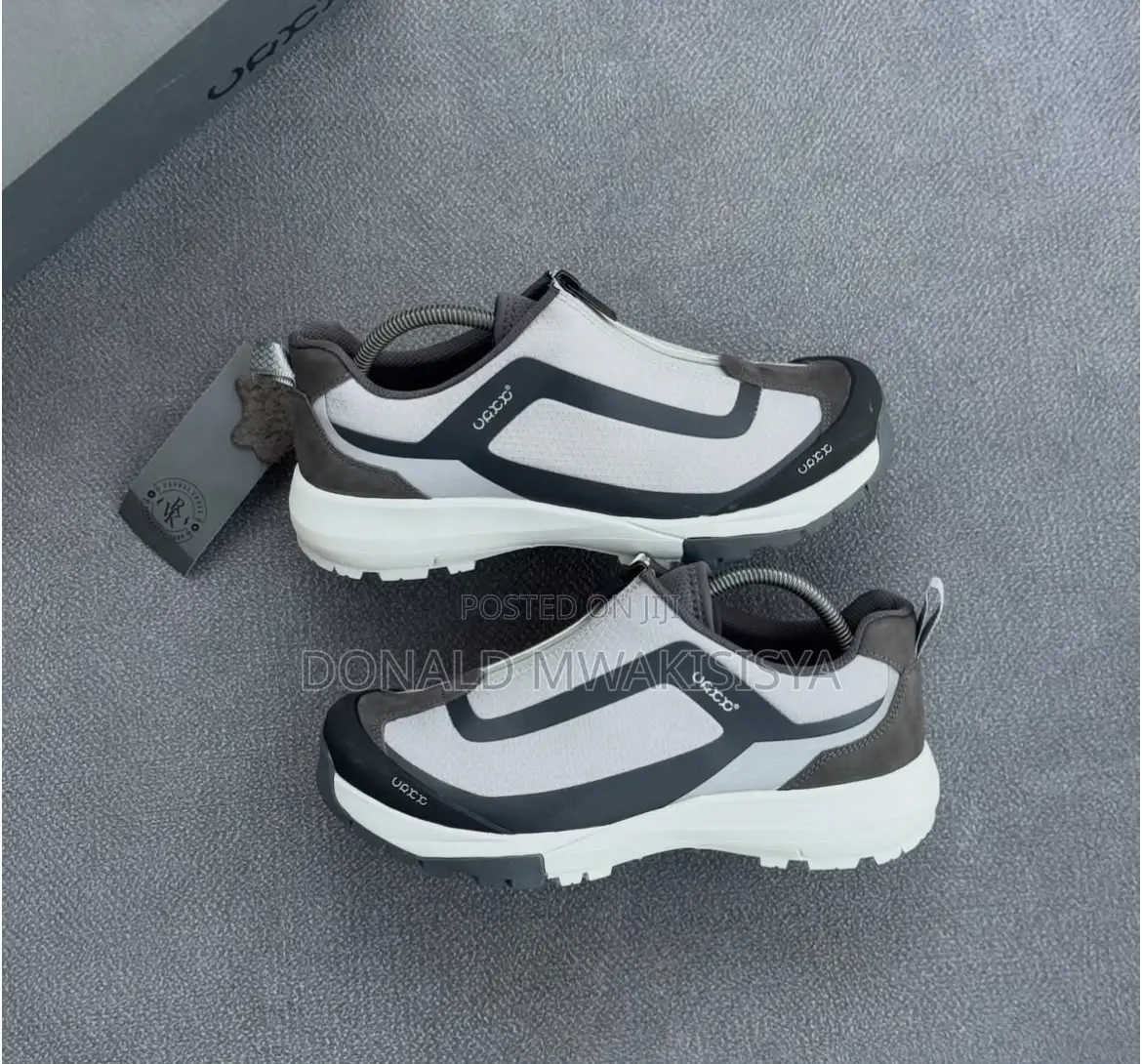 Uqxx Performance Sneaker - Zipper Design