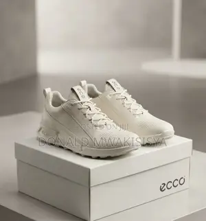 Ecco Premium Leather Sneaker - Original