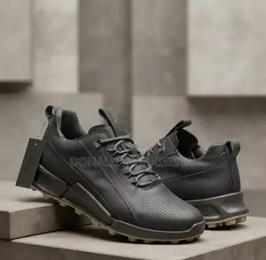 Ecco Premium Leather Sneaker - Original