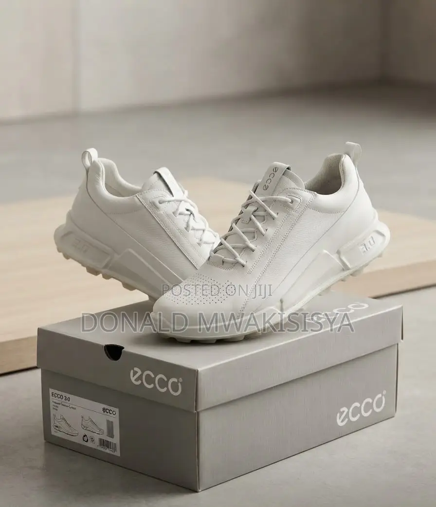 Ecco Premium Leather Sneaker - Original