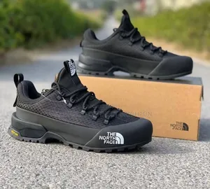 Black Vibram Hiking Sneakers