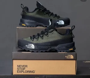 Black Vibram Hiking Sneakers