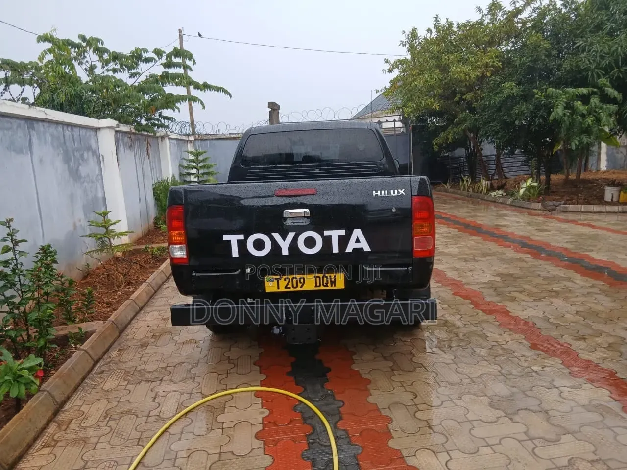 Toyota Hilux 2014 Black