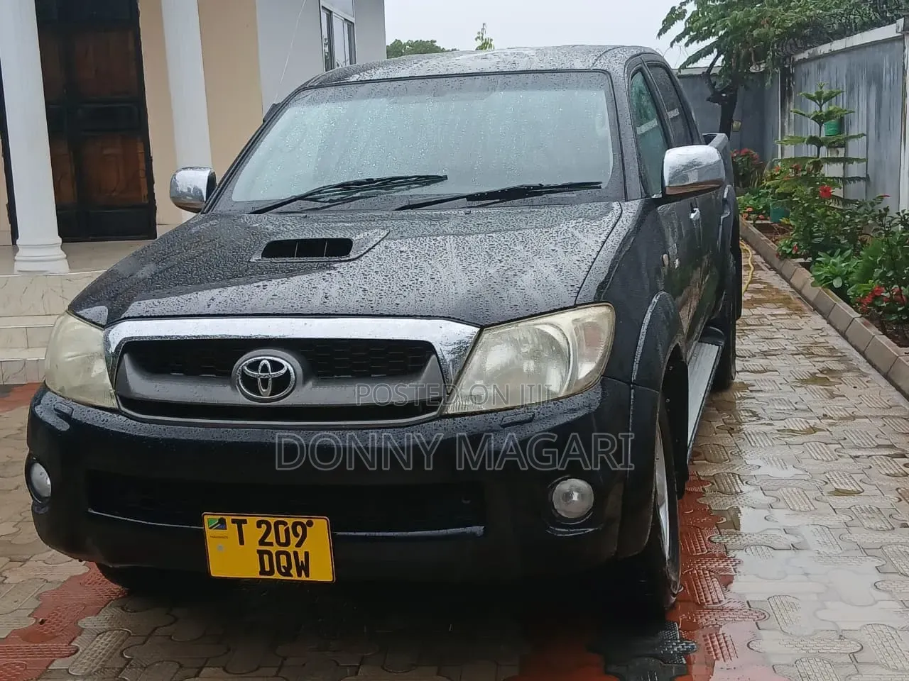 Toyota Hilux 2014 Black
