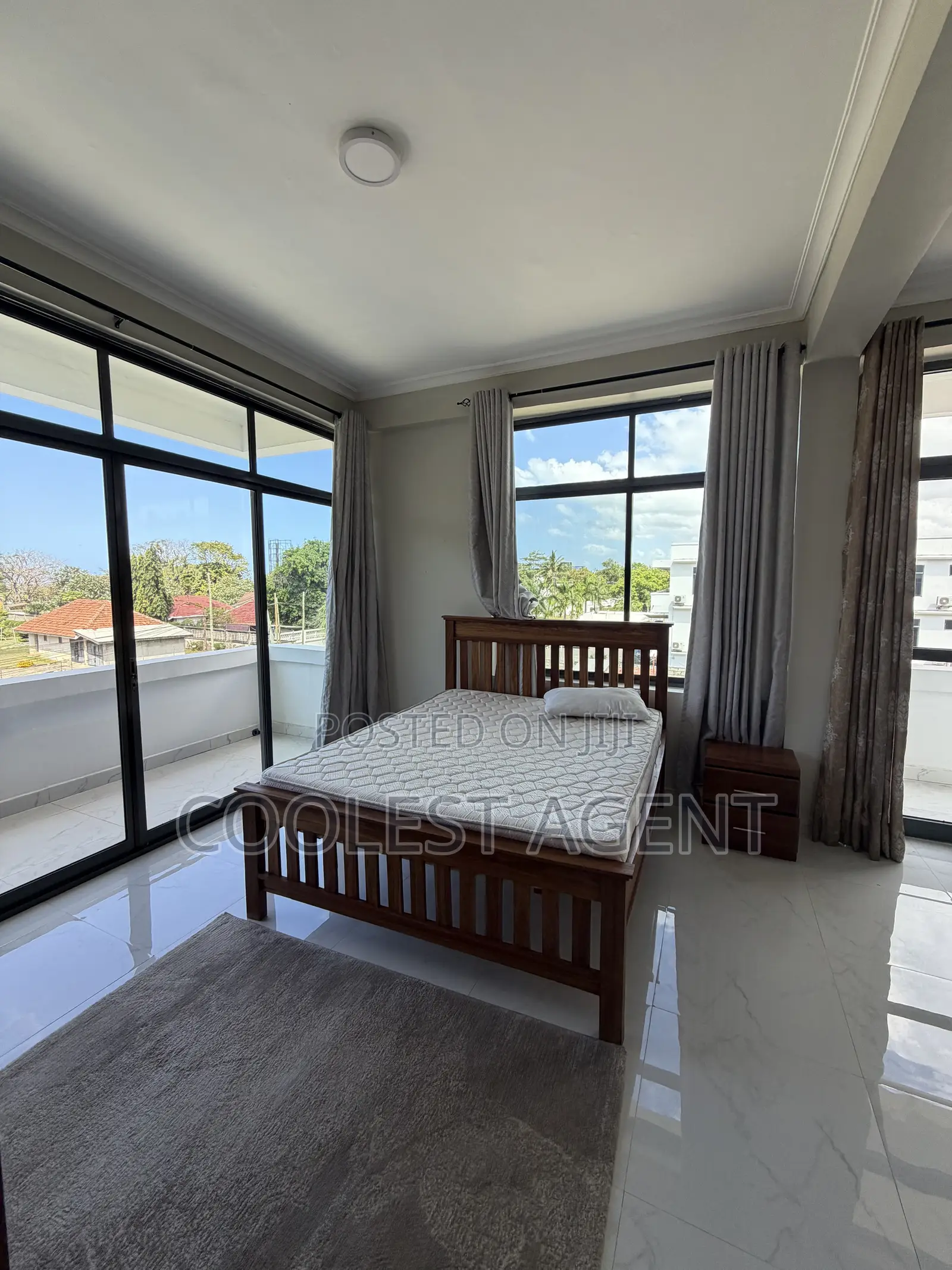 Furnished 2bdrm Apartment in Coolest Estate, Oyster Bay for rent