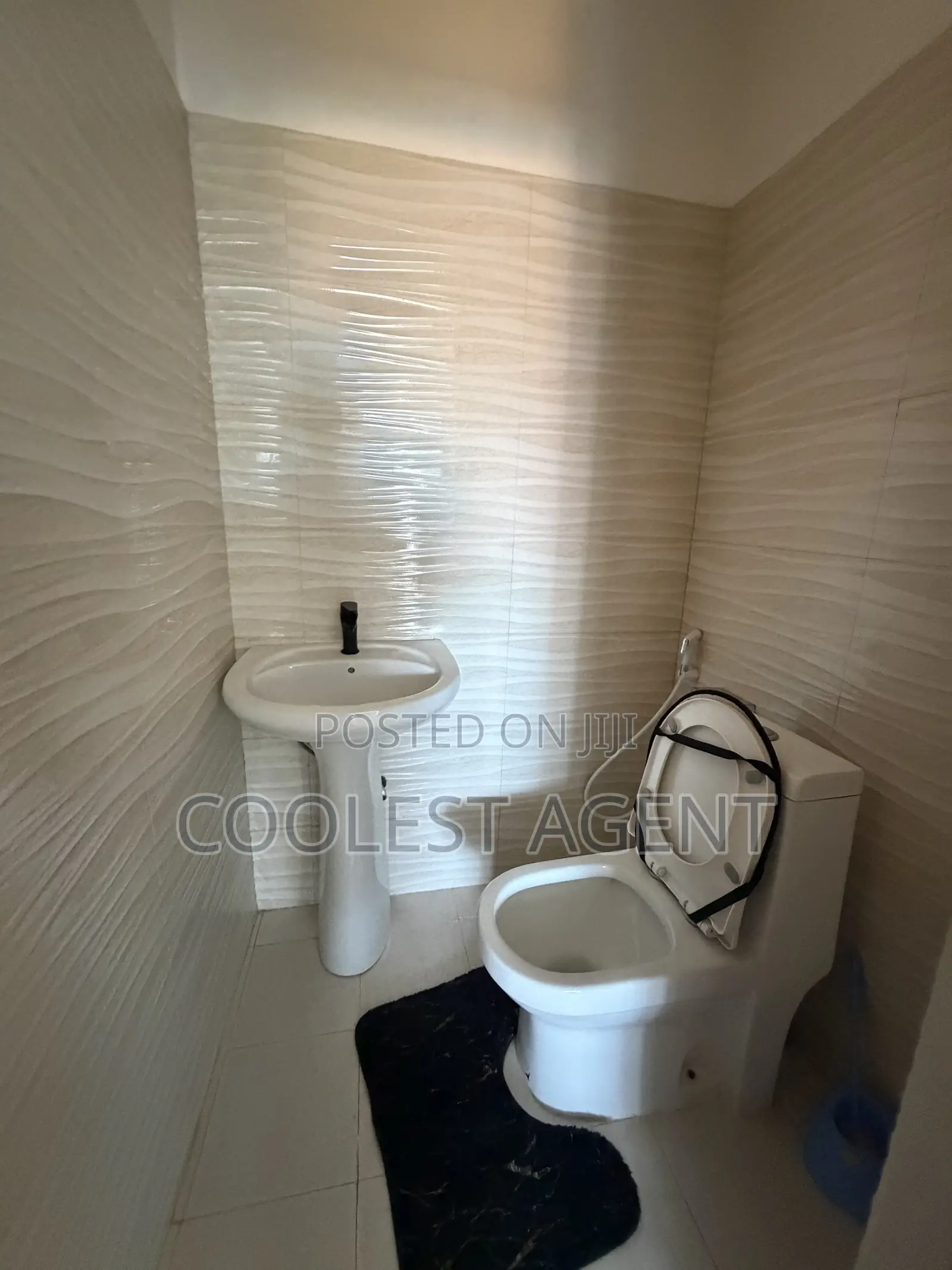 Furnished 2bdrm Apartment in Coolest Estate, Oyster Bay for rent