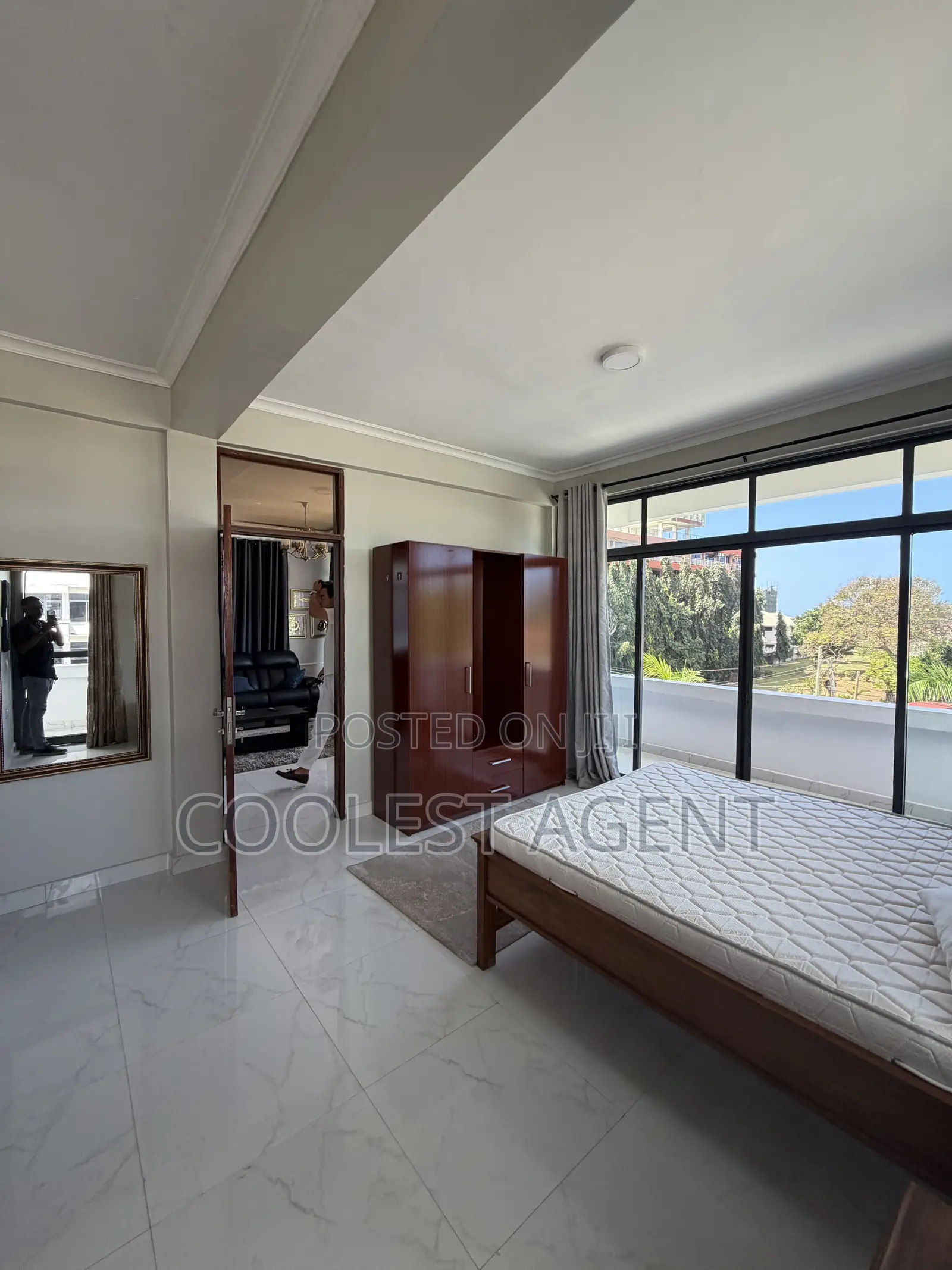 Furnished 2bdrm Apartment in Coolest Estate, Oyster Bay for rent