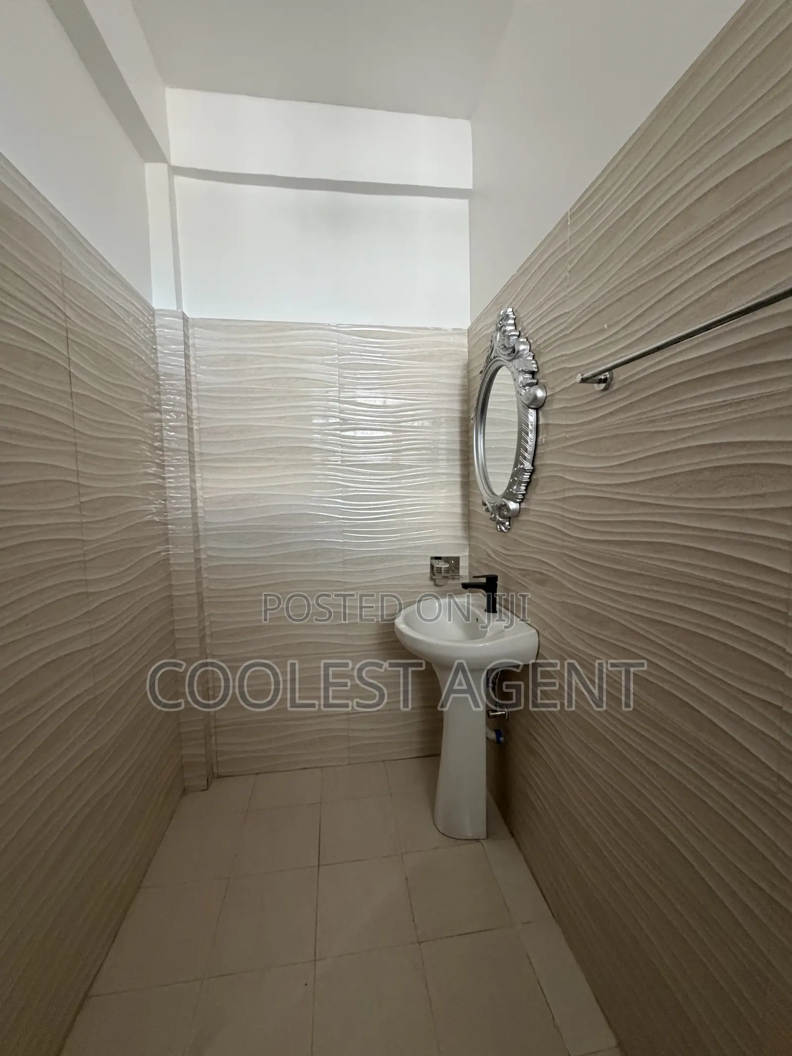 Furnished 2bdrm Apartment in Coolest Estate, Oyster Bay for rent