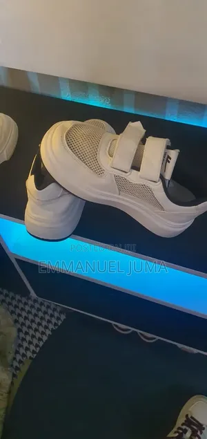 Mesh Casual Sneakers