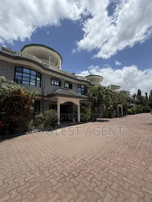 Furnished 5bdrm Villa in Coolest Estate, Oyster Bay for rent