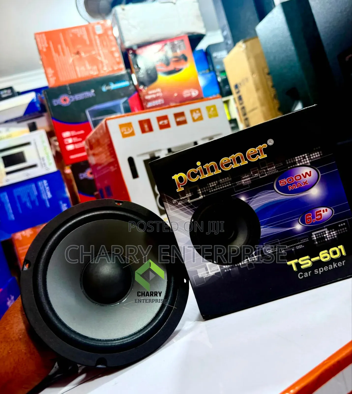 PCINENER CAR Speaker Sound System Inch 6.5”
Ts 601
Watts 500 Hard Cone