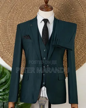Premium Men's 3-Piece Emerald Green Pinstripe Suit)