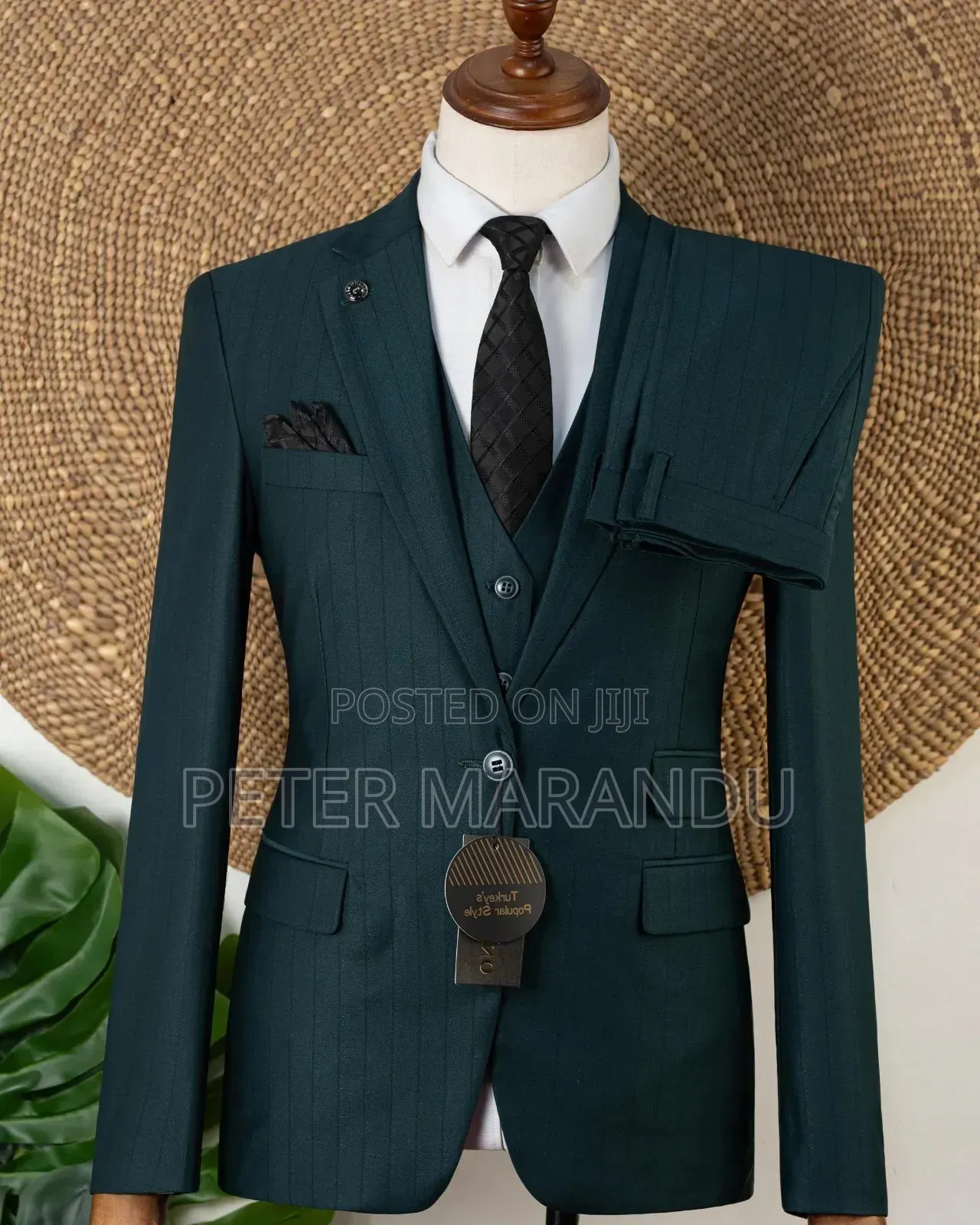 Premium Men's 3-Piece Emerald Green Pinstripe Suit)